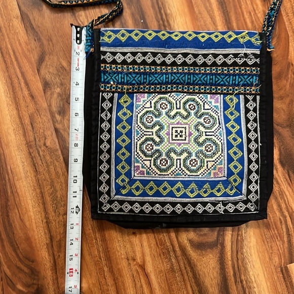 Tribal Crossbody Handbag - *Size in pics - Picture 2 of 5